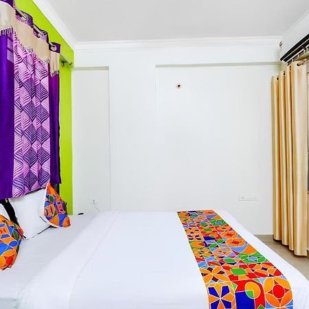 Ivory Pearl Hotel Бангалор Екстериор снимка