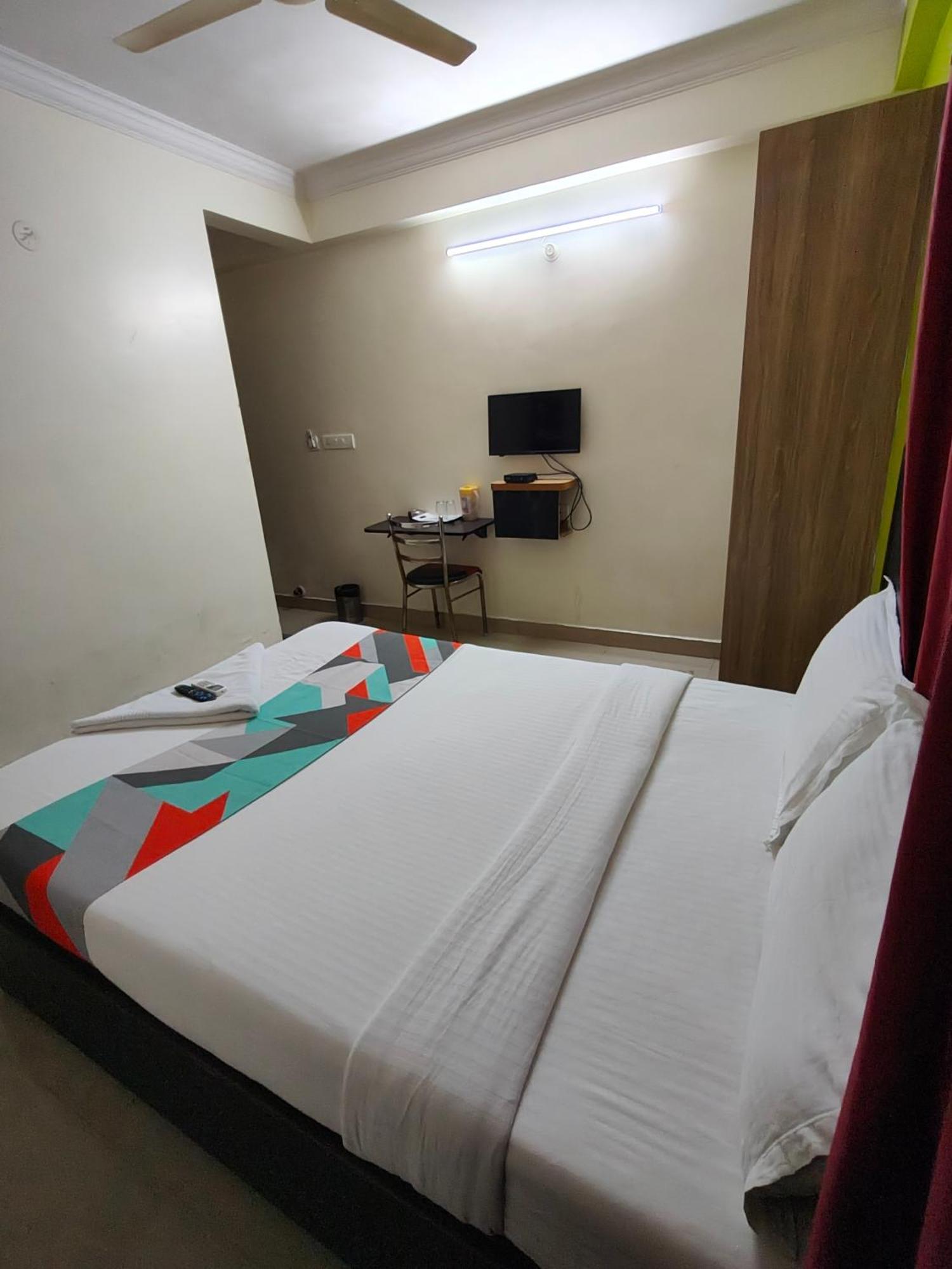 Ivory Pearl Hotel Бангалор Екстериор снимка